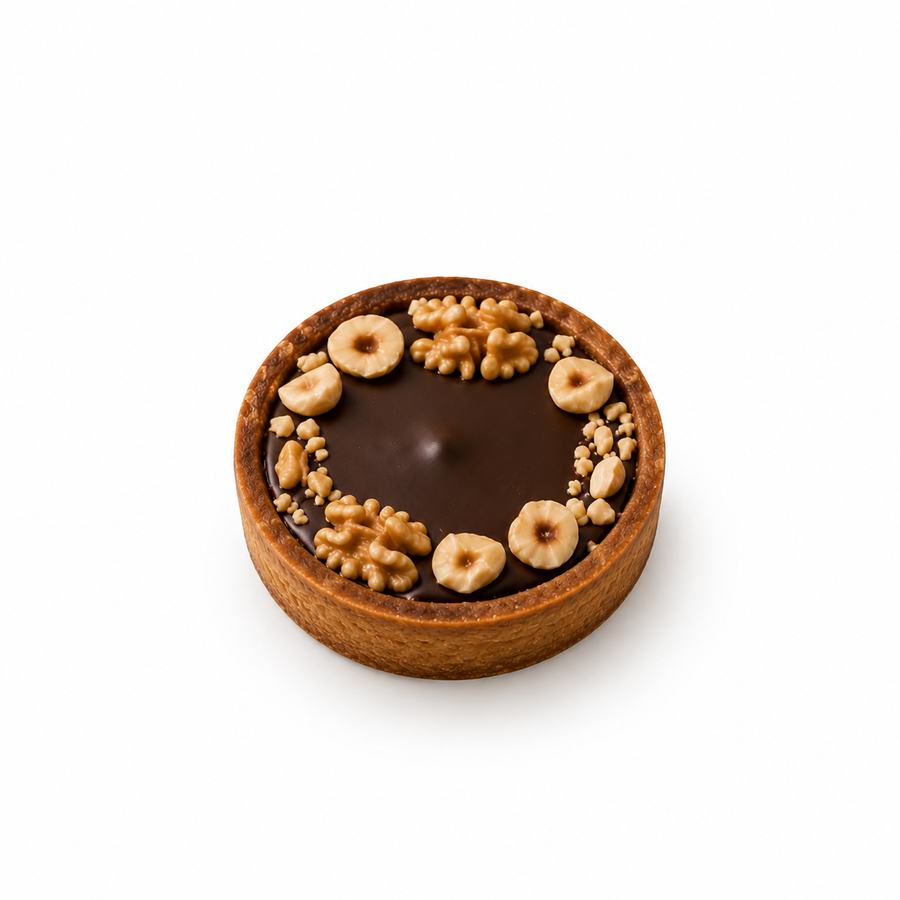 Chocolate mini pie — studio
