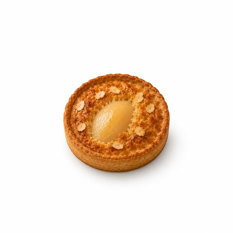 Pear mini pie — studio